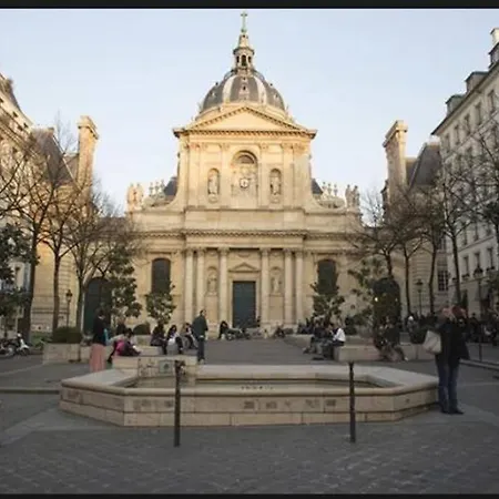 Charmant Studio Au Coeur De Paris Exterior foto
