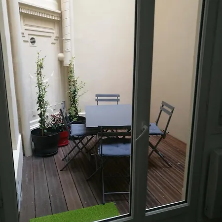 Charmant Studio Au Coeur De Paris Exterior foto
